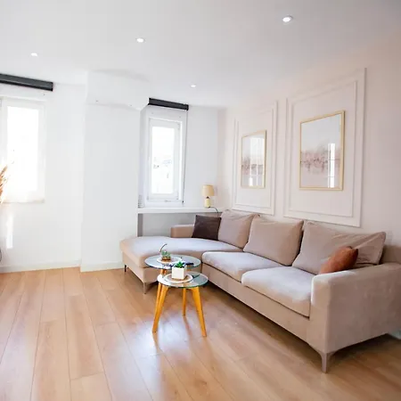 Center Modern App - The Nest Apartment *