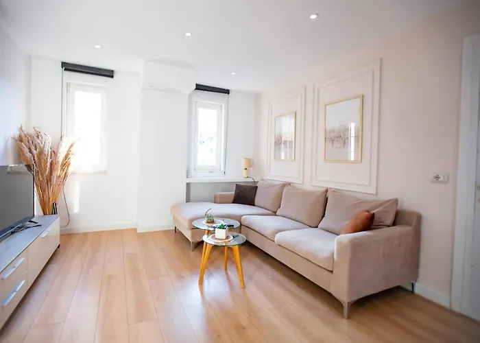 Center Modern App - The Nest Apartament *